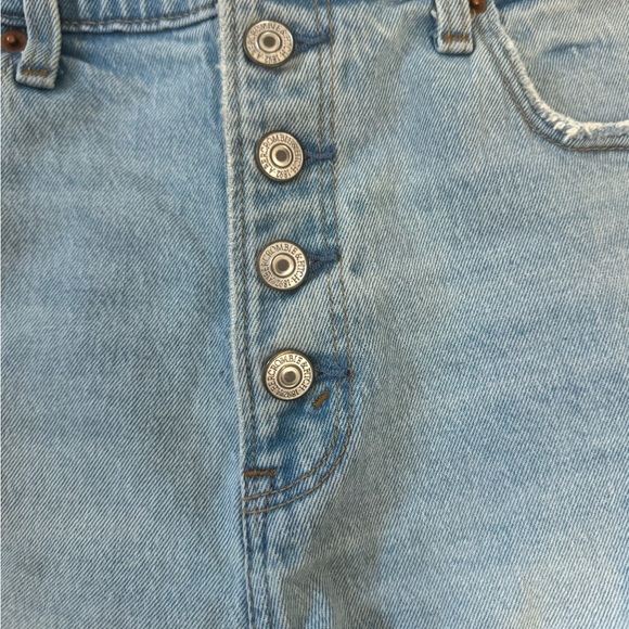 Abercrombie High Rise Mom Shorts Light Blue Denim Size 10/30 curve love - Picture 2 of 5